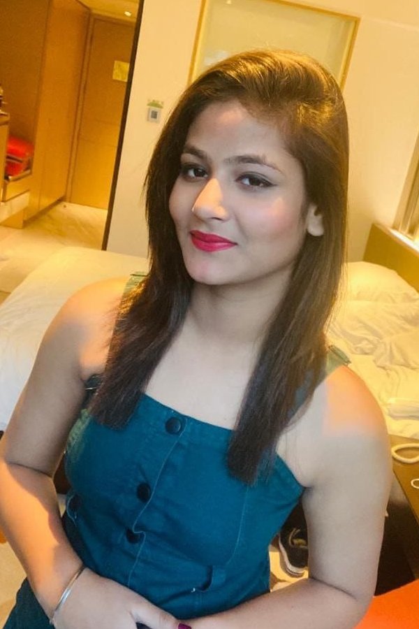    Noida College Call Girl